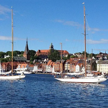 Fewo1846 - Heimathafen - Luxurioese Stadtvilla Mit 3 Schlafzimmern Und Grossem Grundstueck Flensburg