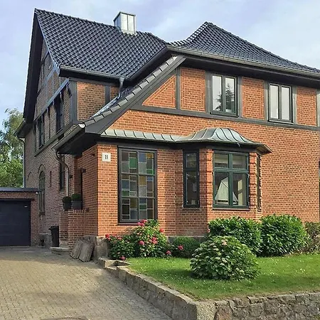 Fewo1846 - Heimathafen - Luxurioese Stadtvilla Mit 3 Schlafzimmern Und Grossem Grundstueck בית נופש פלאנסבורג